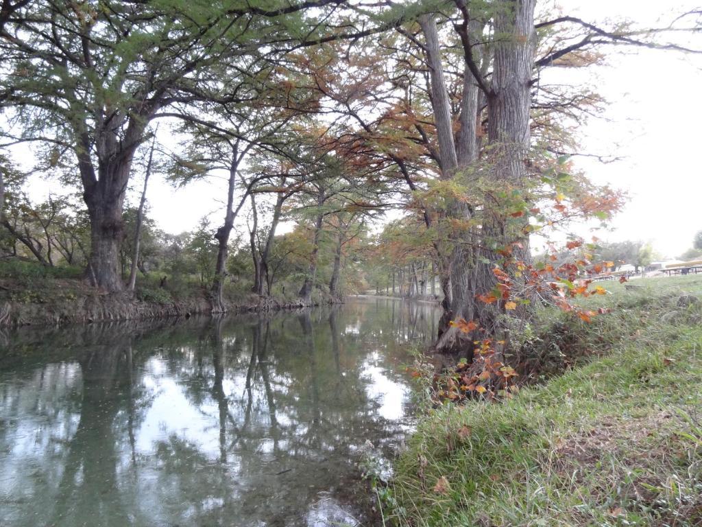 River Oak Inn And Restaurant Bandera Εξωτερικό φωτογραφία